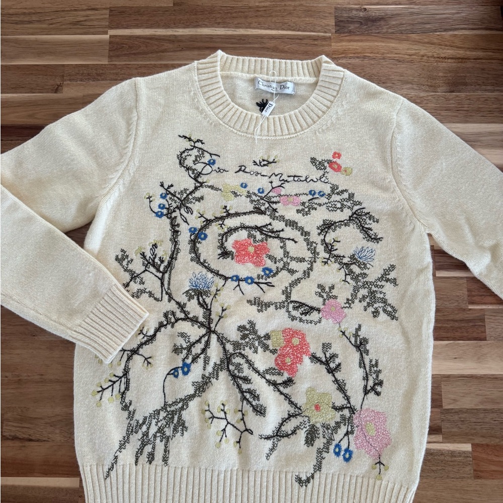 Christian Dior Embroidered crewneck cream sweater Small NWOT - Picture 11 of 15